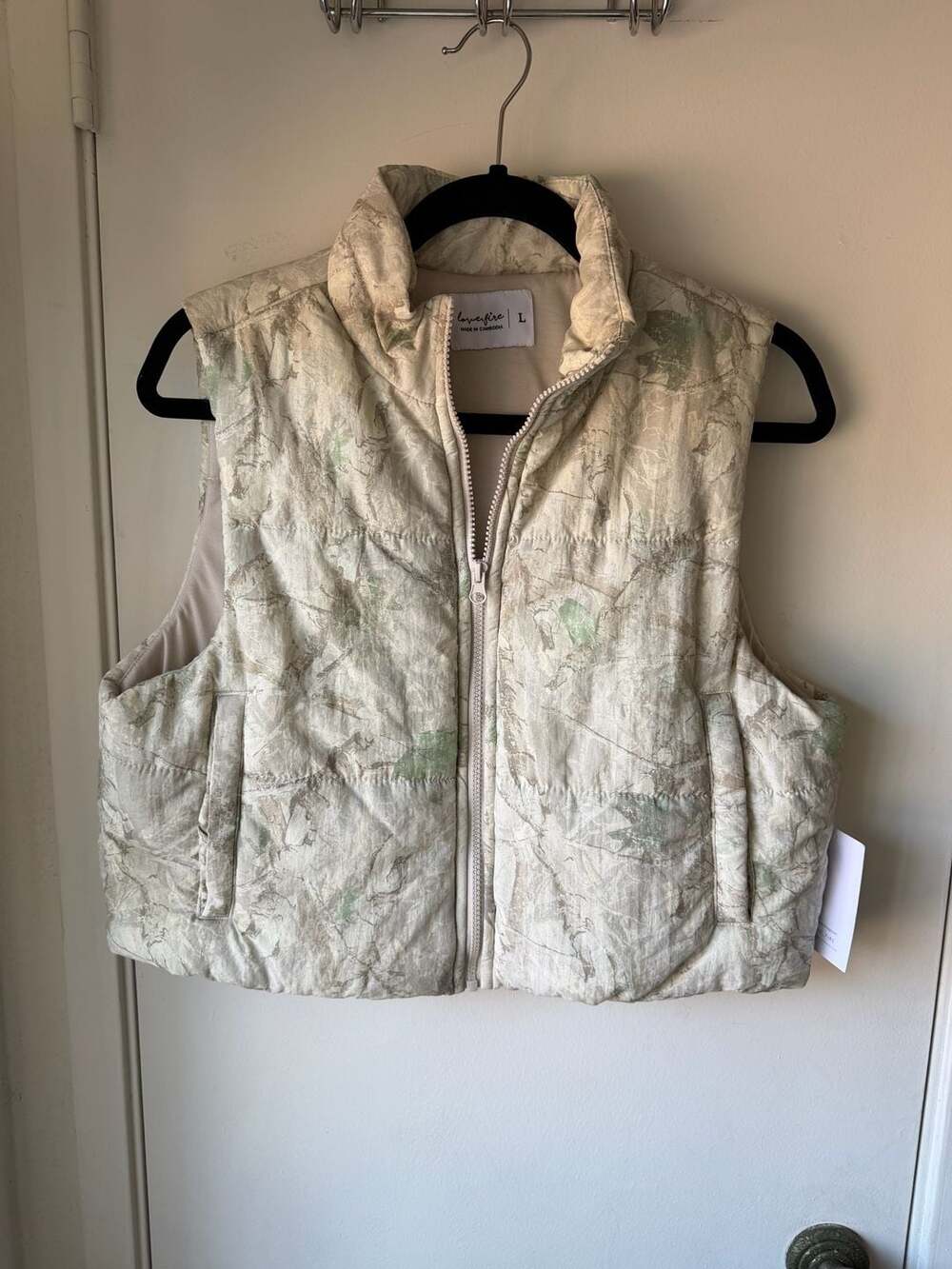 Love, Fire Camo Puffer Vest Size L